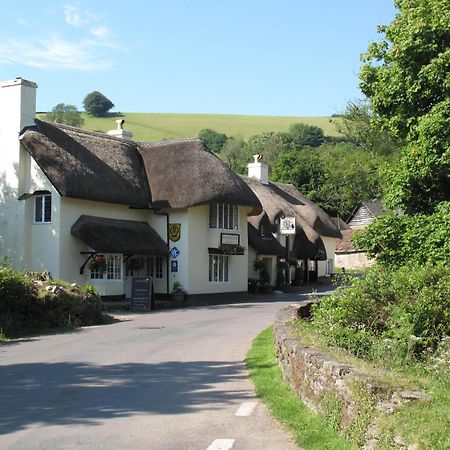 The Royal Oak Exmoor Hotel Winsford  ภายนอก รูปภาพ