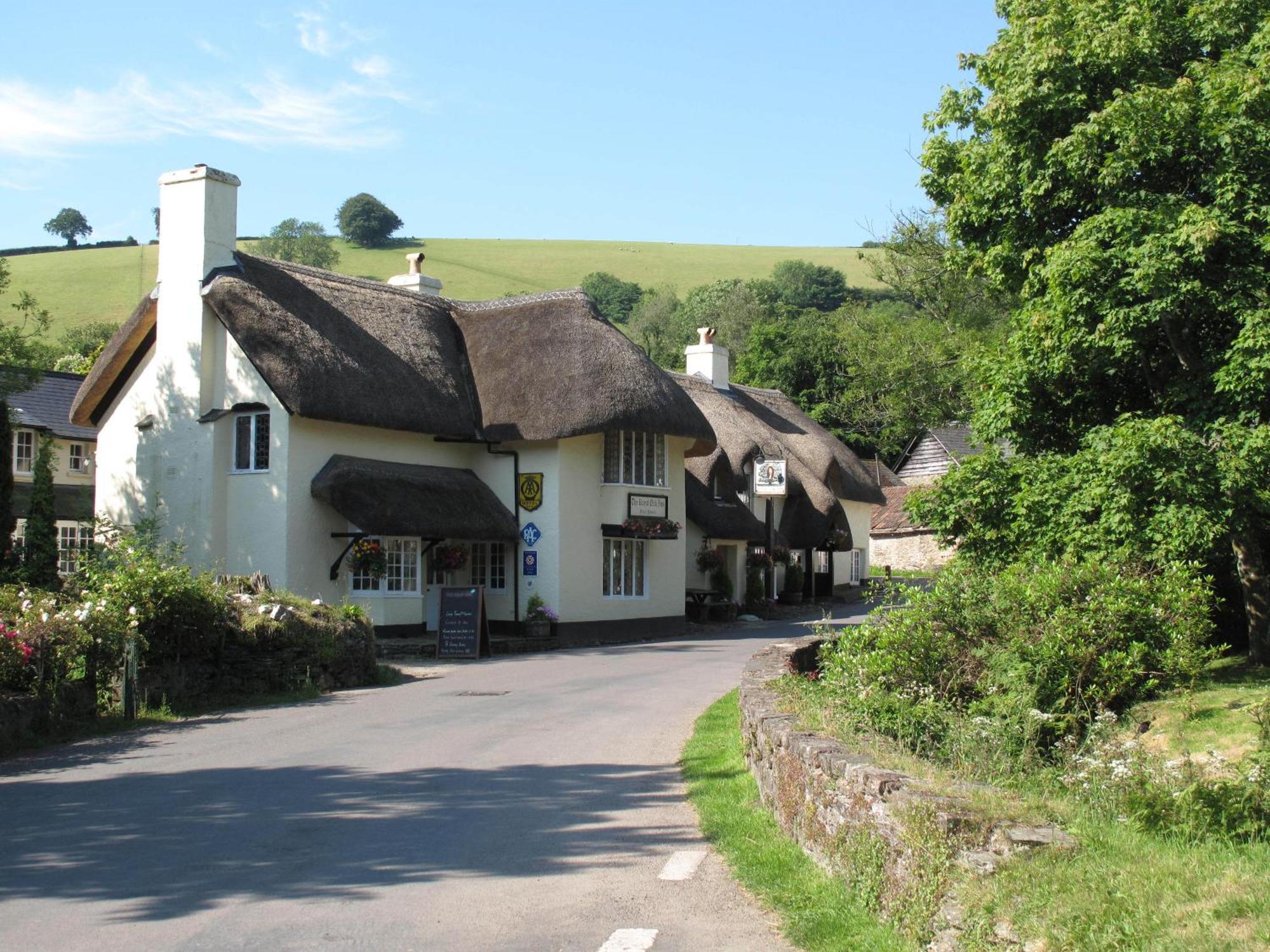 The Royal Oak Exmoor Hotel Winsford  ภายนอก รูปภาพ